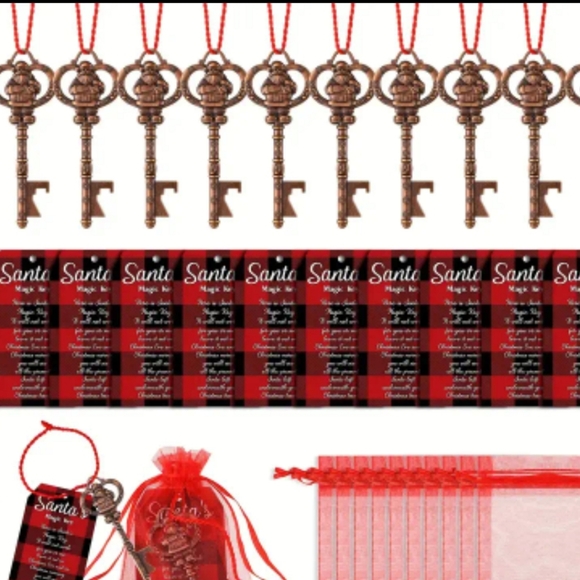 😱$1 Set of 2 Santa key ornaments - Picture 8 of 8